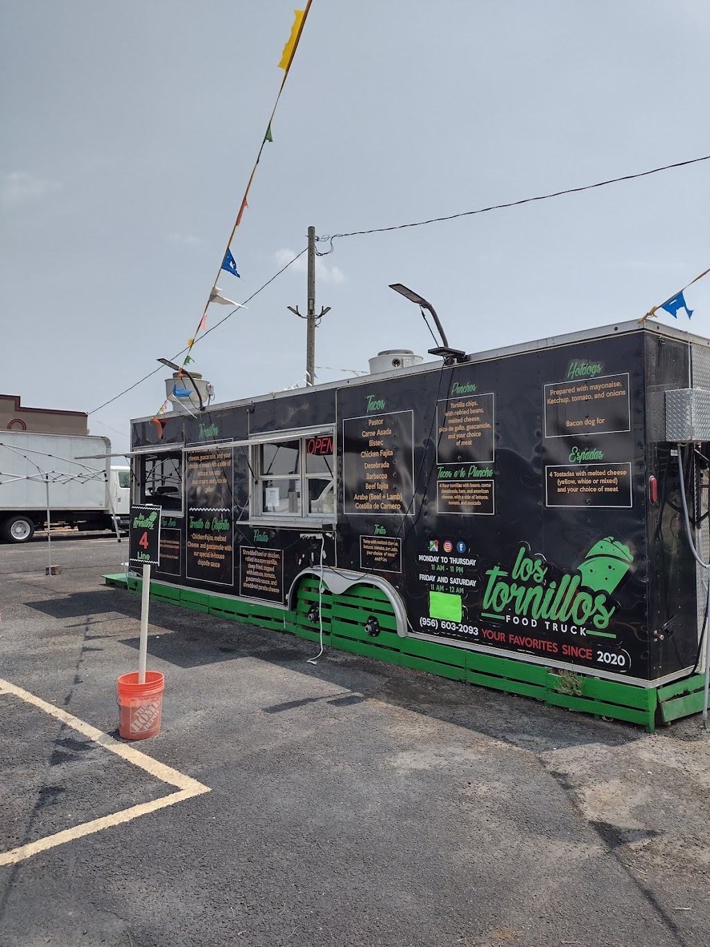 Los Tornillos Food Truck | restaurant | 3901 W University Dr, Edinburg, TX 78539, USA | 9566032093 OR +1 956-603-2093