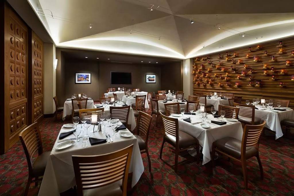 Ruths Chris Steak House | restaurant | 755 W Big Beaver Rd Suite 151, Troy, MI 48084, USA | 2482698424 OR +1 248-269-8424