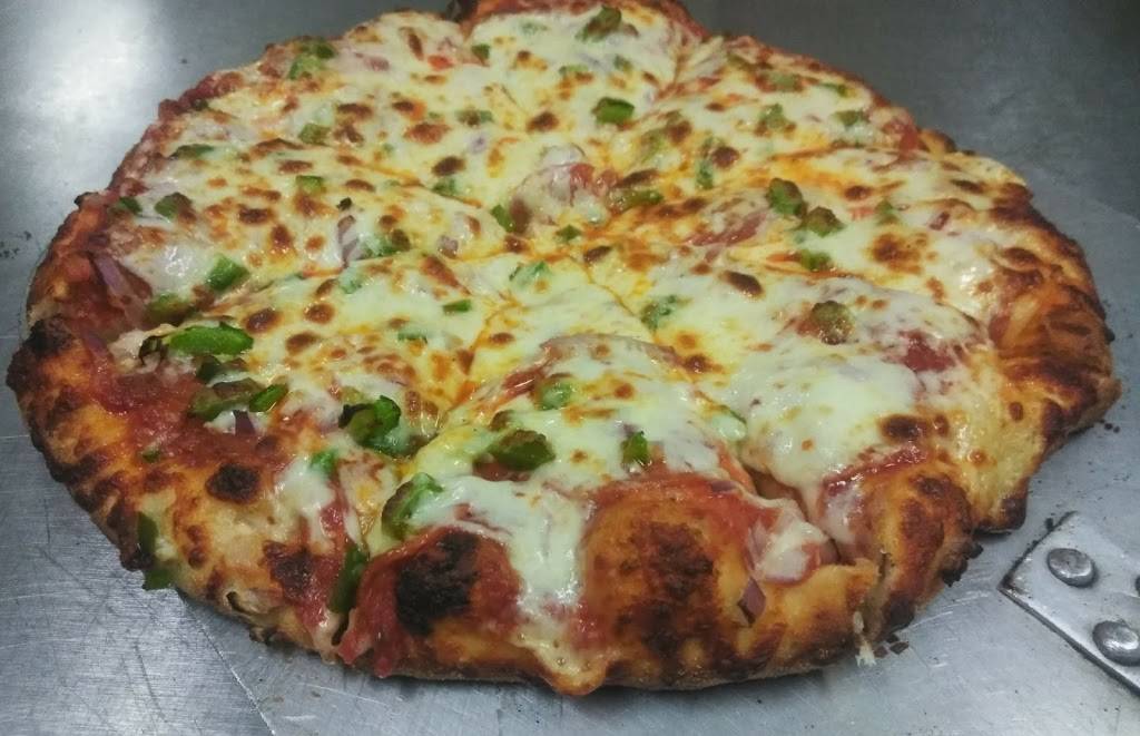 The Pub At Lake Henry | restaurant | 1 Century Dr, Winter Haven, FL 33881, USA | 8632946506 OR +1 863-294-6506