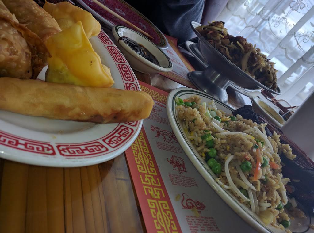 Mainland Restaurant | restaurant | 6713 Marlboro Pike, Forestville, MD 20747, USA | 3017352250 OR +1 301-735-2250