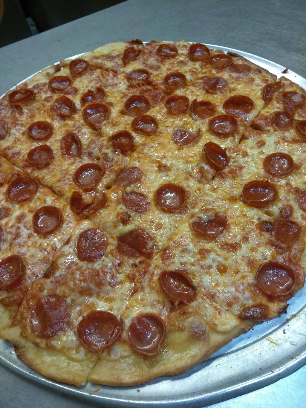 Rogalas Bar & Grill | restaurant | 31831 Ford Rd, Garden City, MI 48135, USA | 7345224110 OR +1 734-522-4110