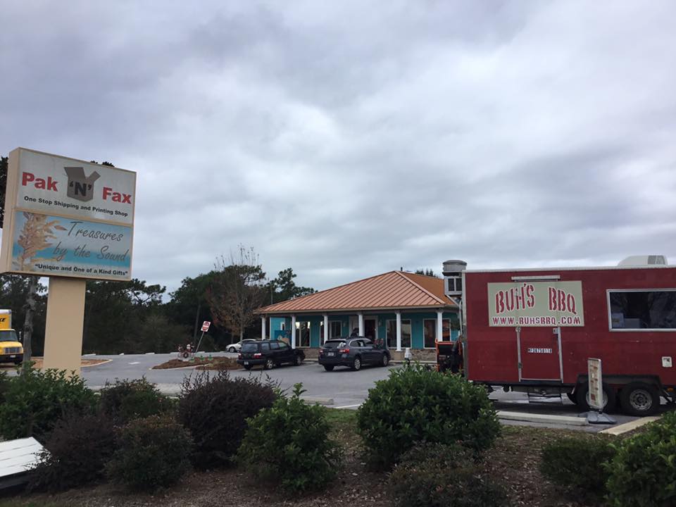 Buhs BBQ | restaurant | 1981 FL-87, Navarre, FL 32566, USA | 8508602881 OR +1 850-860-2881