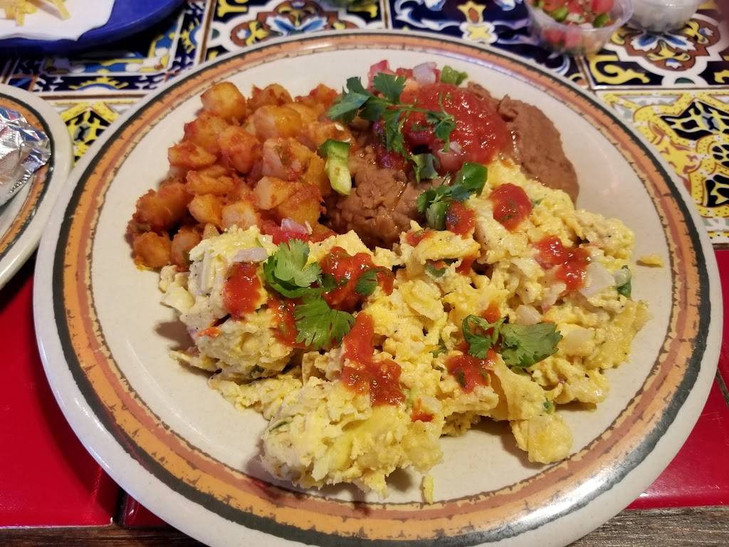 Rosas Café & Tortilla Factory | restaurant | 2601 E Broad St, Mansfield, TX 76063, USA | 8174739177 OR +1 817-473-9177