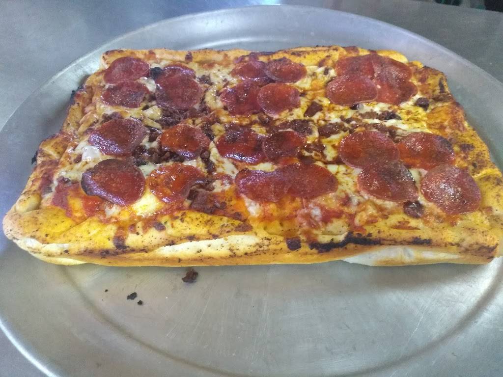 Valley boys pizzeria | restaurant | 589 US-30, Clinton, PA 15026, USA | 7248992122 OR +1 724-899-2122