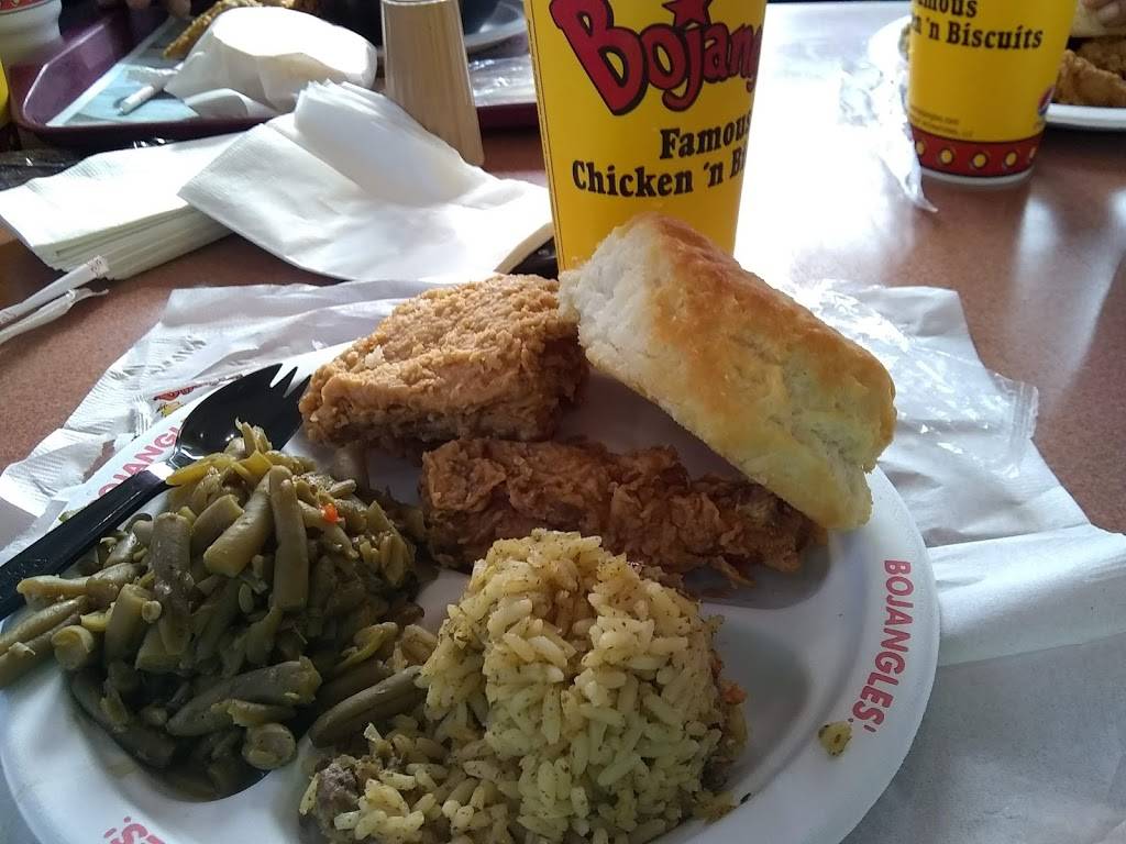 Bojangles Famous Chicken n Biscuits | restaurant | 13559 Beach Blvd, Jacksonville, FL 32224, USA | 9049928203 OR +1 904-992-8203