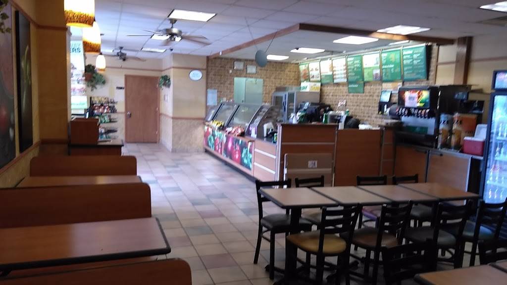 Subway Restaurants | restaurant | 120 West 38th Street, Indianapolis, IN 46208, USA | 3179311246 OR +1 317-931-1246
