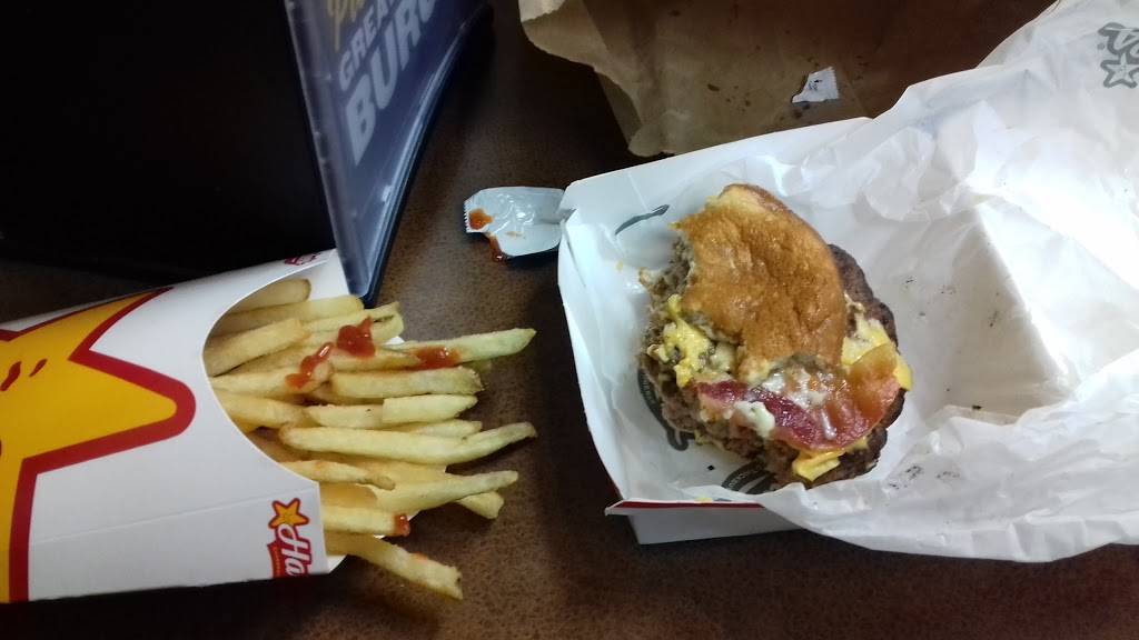 Hardees | restaurant | 404 US-27, Branford, FL 32008, USA | 3869353979 OR +1 386-935-3979