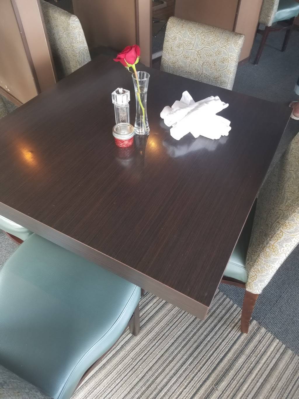 Hi Point | restaurant | 144 Lakeshore Dr, Arnolds Park, IA 51331, USA | 7123328889 OR +1 712-332-8889