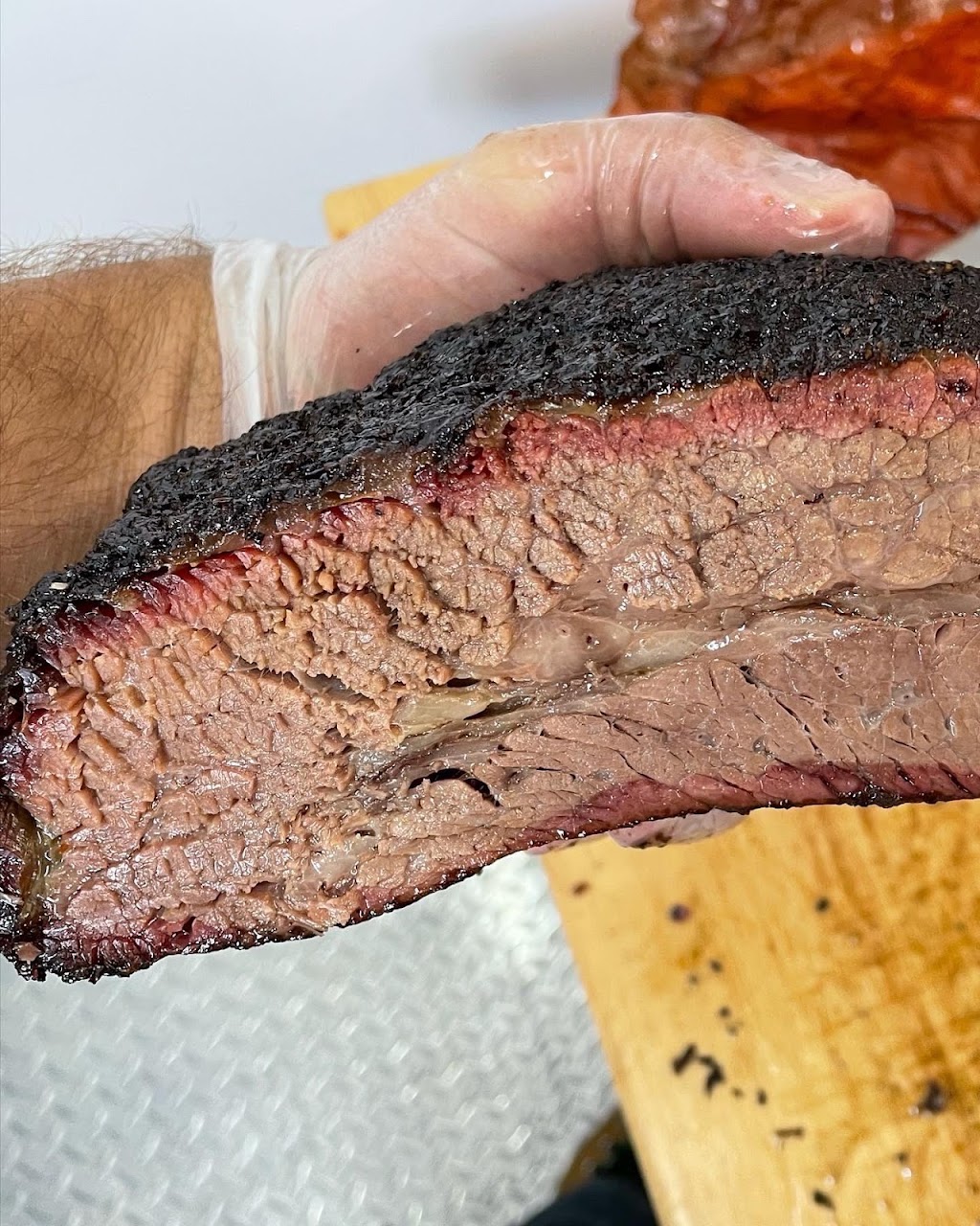 A bone to pick bbq | restaurant | 109 E Murray Ave, Manor, TX 78653, USA | 5129455573 OR +1 512-945-5573