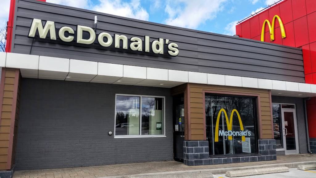 McDonalds | cafe | 2 Allaura Blvd, Aurora, ON L4G 3S5, Canada | 9057271600 OR +1 905-727-1600