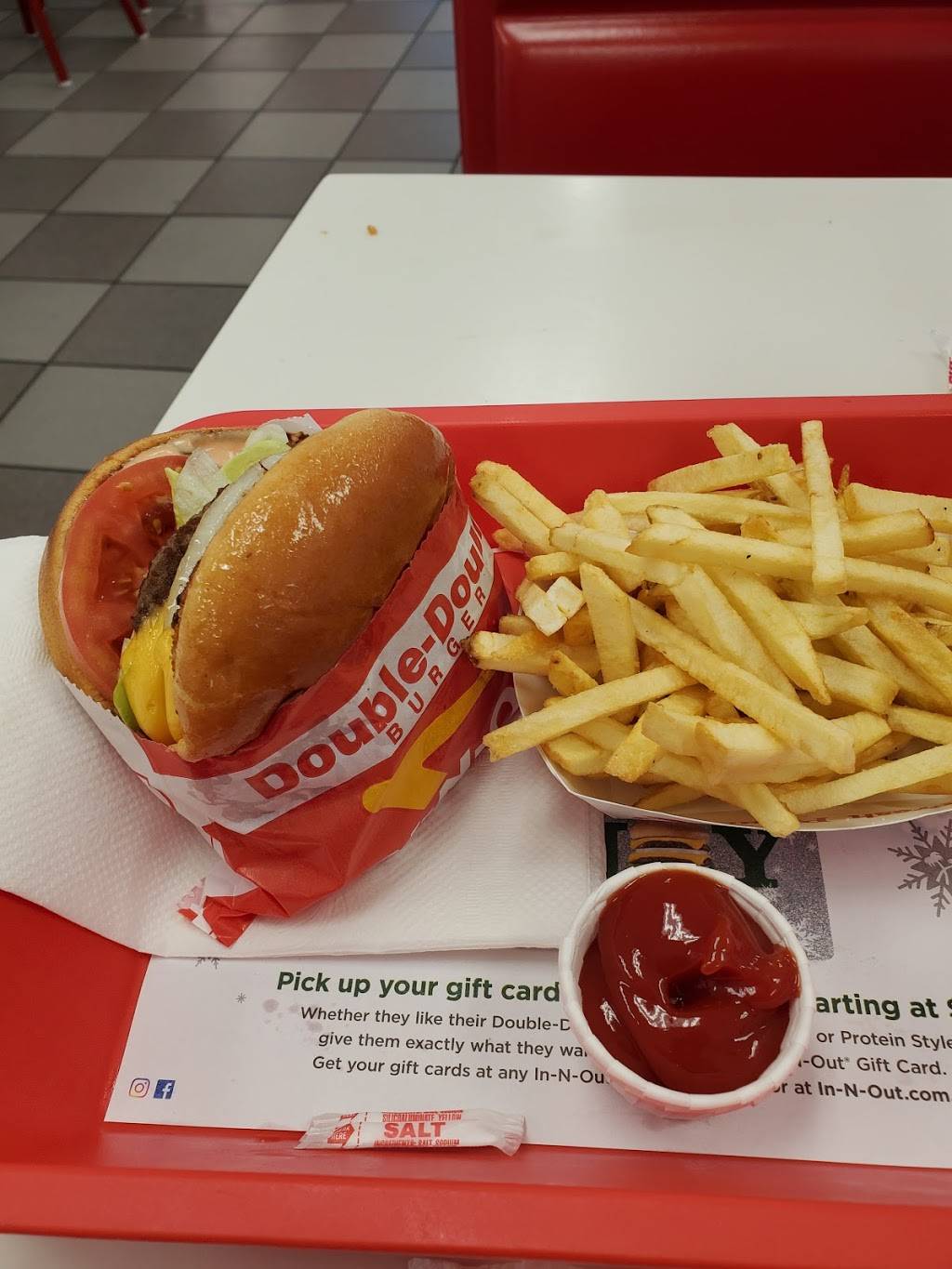 In-N-Out Burger | restaurant | 16514 Golden Valley Pkwy, Lathrop, CA 95330, USA | 8007861000 OR +1 800-786-1000