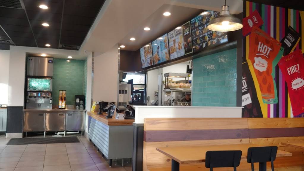 Taco Bell | meal takeaway | 8605 NE Andresen Rd, Vancouver, WA 98665, USA | 3602539237 OR +1 360-253-9237
