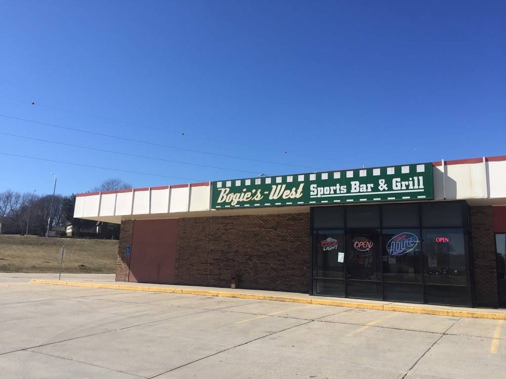 Bogies Bar & Grill - West | restaurant | 14334 U St, Omaha, NE 68137, USA | 4022814031 OR +1 402-281-4031