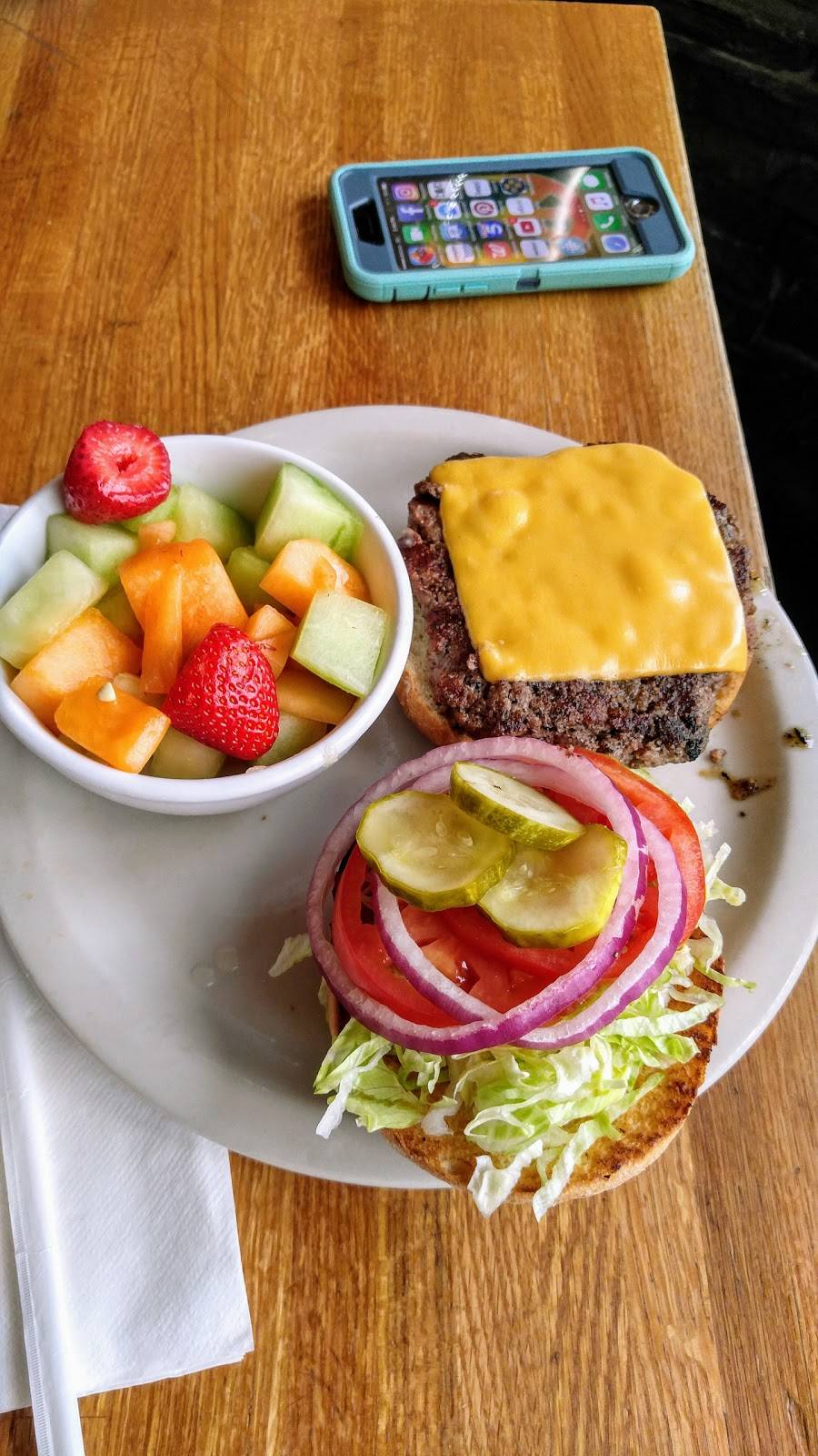 Raffertys of Memphis | restaurant | 4542 Poplar Ave, Memphis, TN 38117, USA | 9013740096 OR +1 901-374-0096