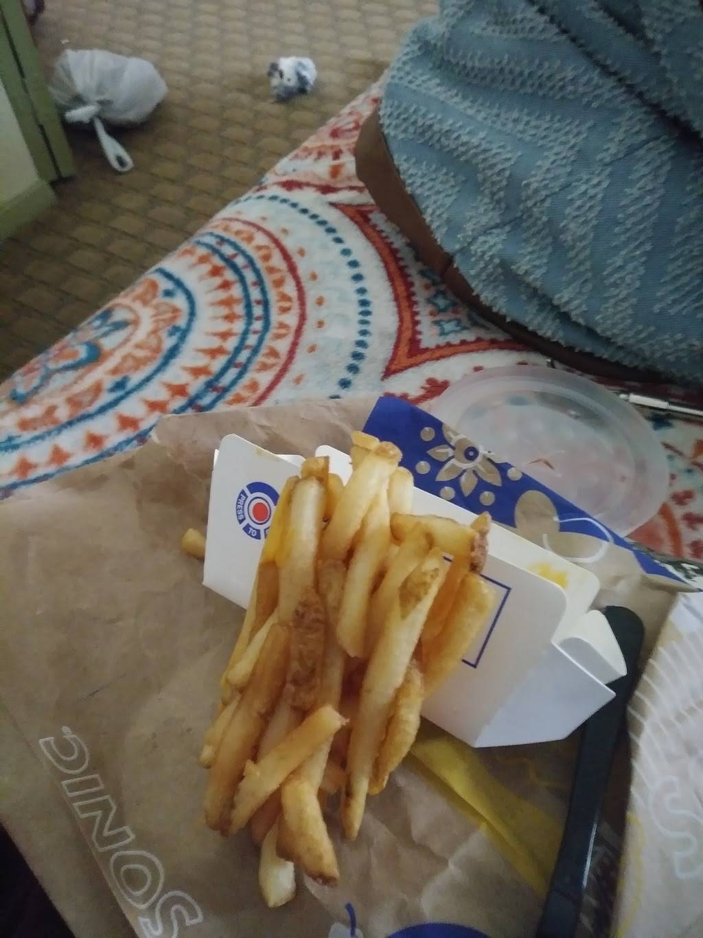 Sonic Drive-In | restaurant | 8620 Spring Valley Rd, Dallas, TX 75240, USA | 9726444165 OR +1 972-644-4165