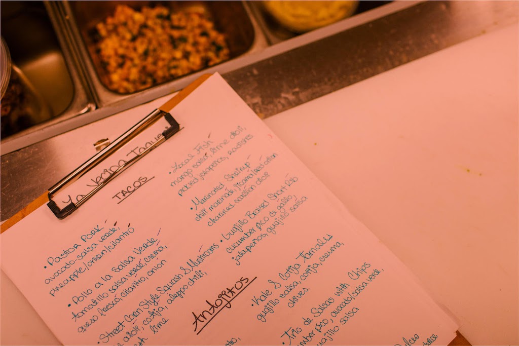 La Vecina Taqueria | restaurant | 24 Washington Square, Newport, RI 02840, USA | 4013245160 OR +1 401-324-5160