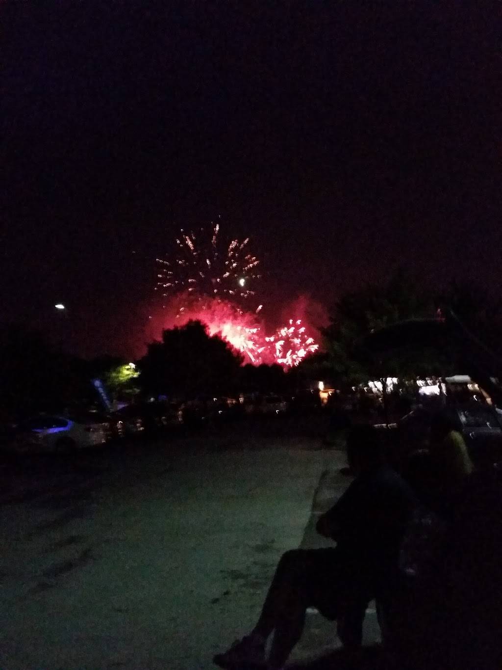 Eddys Neighborhood Bar & Grill | restaurant | 11693 Fall Creek Rd, Indianapolis, IN 46256, USA | 3178490925 OR +1 317-849-0925