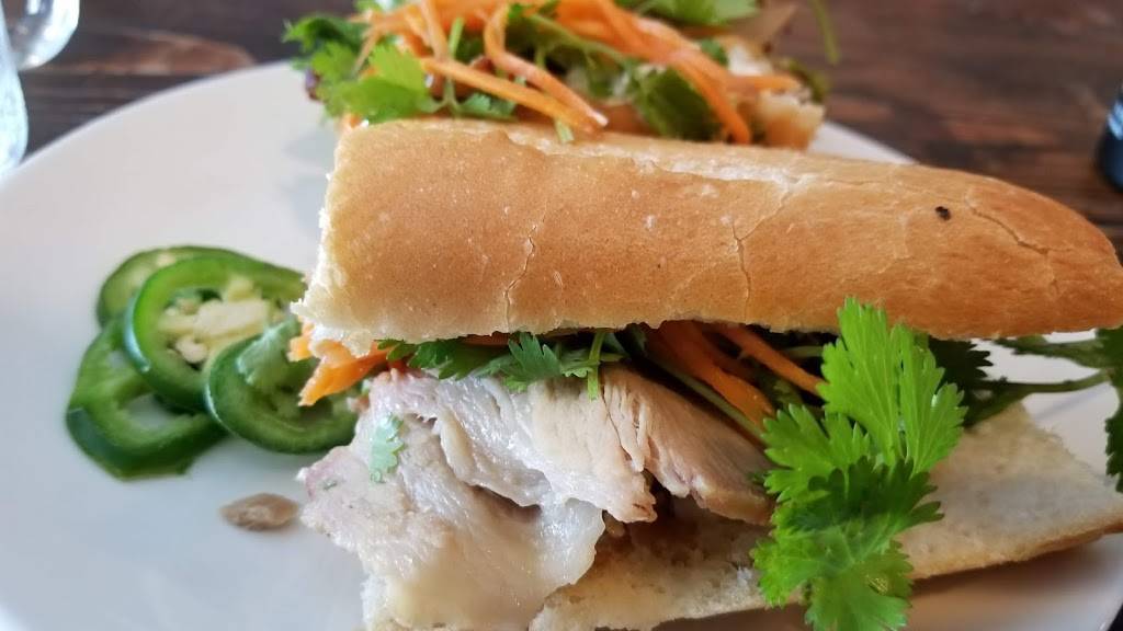 Phorage | restaurant | 3300 Overland Ave, Los Angeles, CA 90034, USA | 3108760910 OR +1 310-876-0910