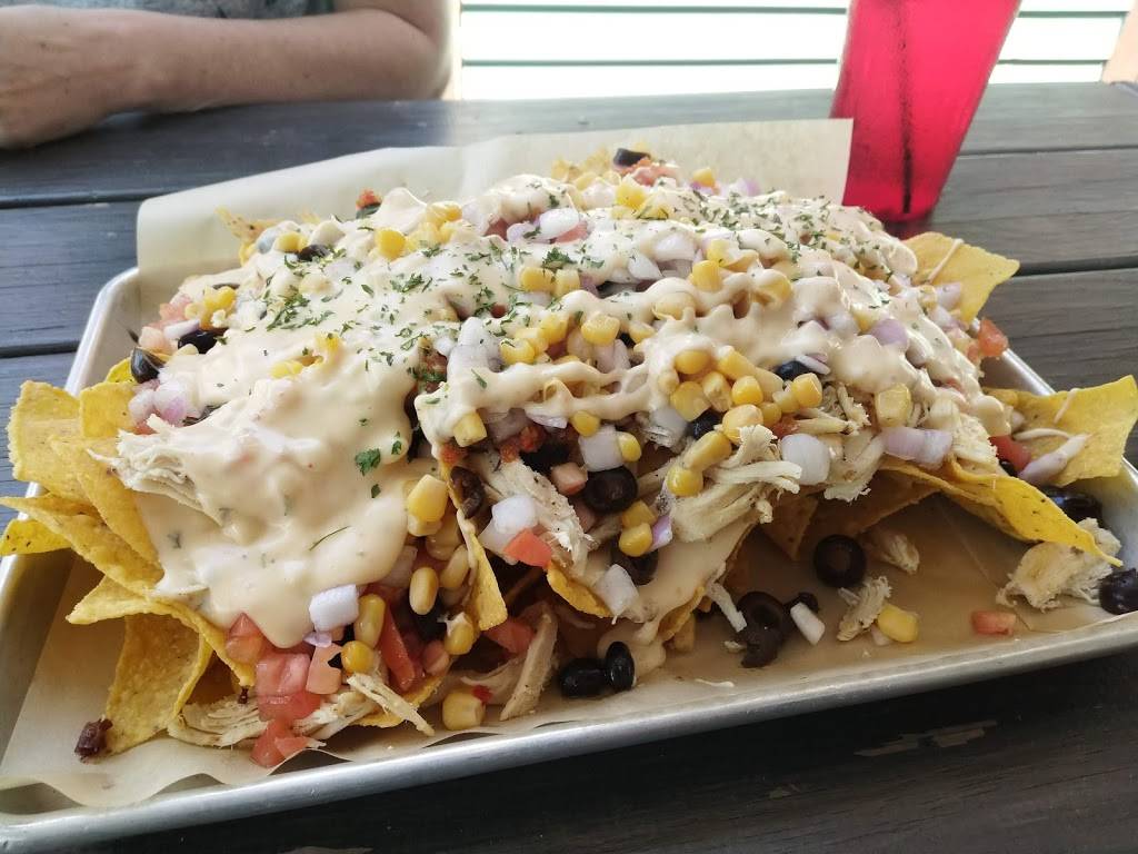 Forty Thieves | restaurant | 727 Elmwood Ave, Buffalo, NY 14222, USA | 7164643822 OR +1 716-464-3822