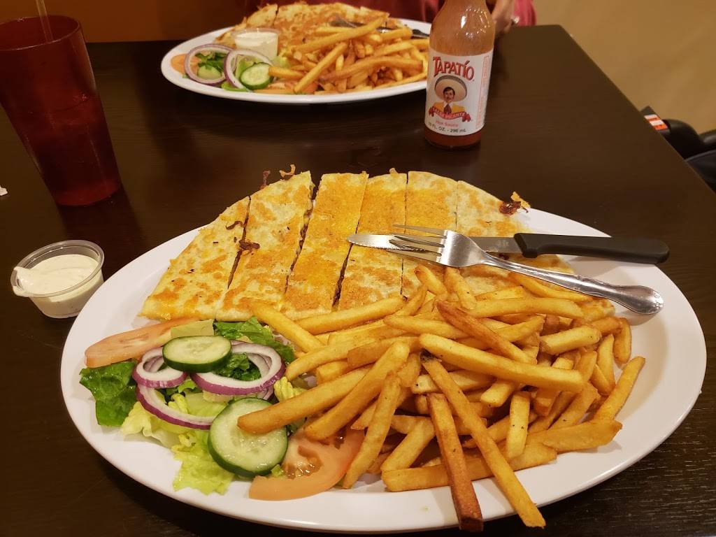 World Famous Grill | restaurant | 217 S Anaheim Blvd, Anaheim, CA 92805, USA | 7142840420 OR +1 714-284-0420