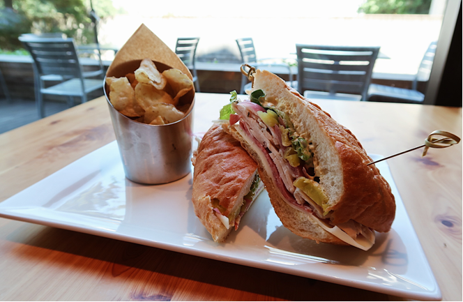 f&b cafe at Marquam Hill | restaurant | 3460 SW US Veterans Hospital Rd, Portland, OR 97239, USA | 5037195634 OR +1 503-719-5634