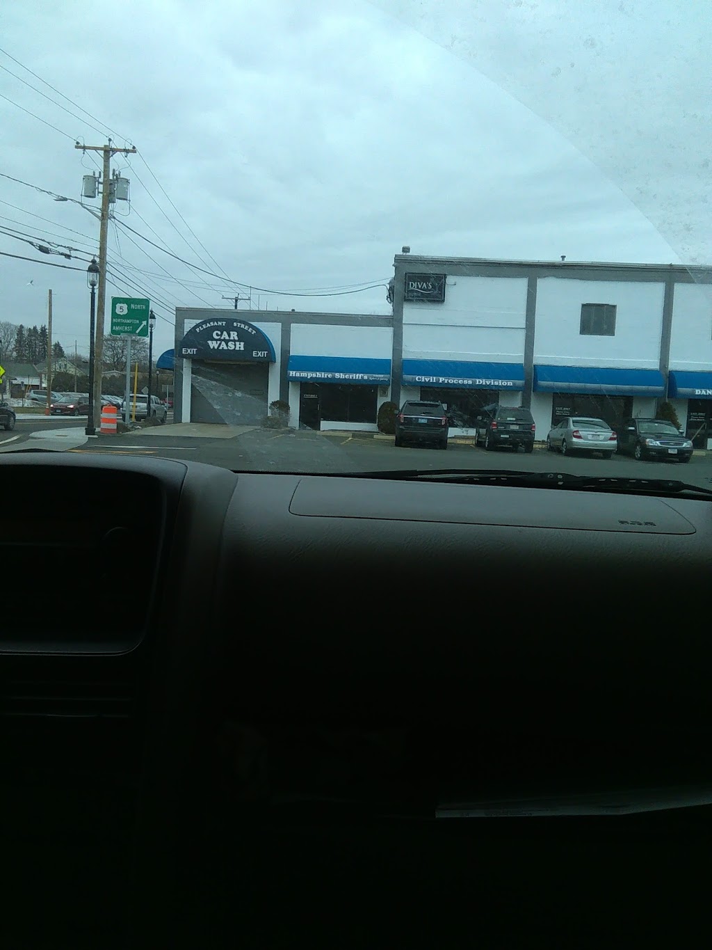 Shell | restaurant | 506 Pleasant St, Northampton, MA 01060, USA | 4135848111 OR +1 413-584-8111