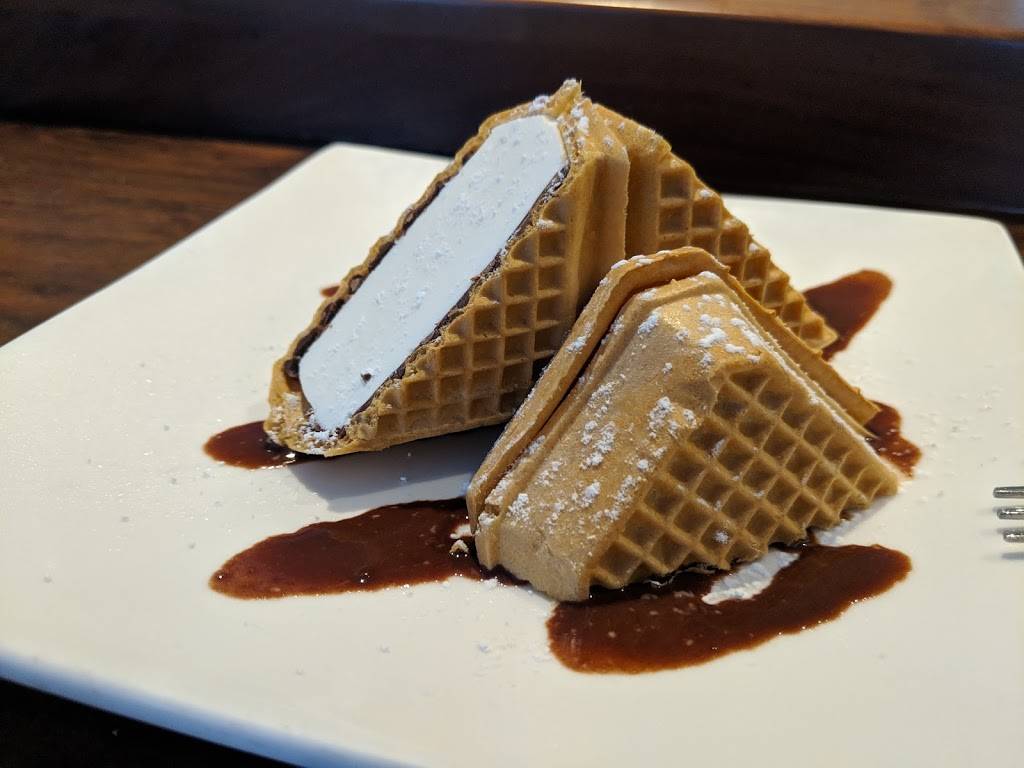 Mizuno Japanese Restaurant | restaurant | La Promenade Distinctively yo Shoppes #115, 1860 Laskin Rd, Virginia Beach, VA 23454, USA | 7574221200 OR +1 757-422-1200