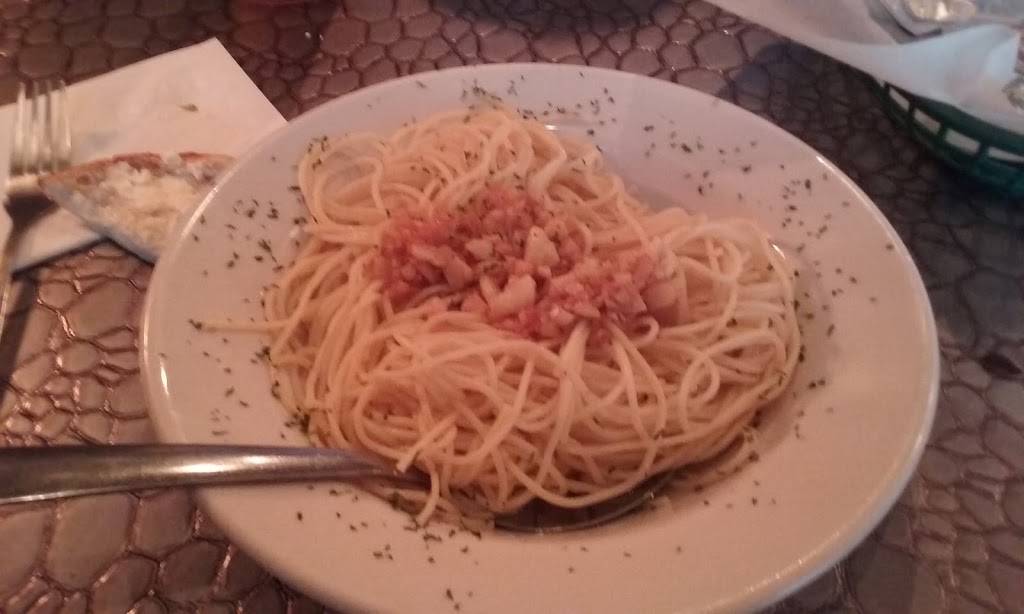 Francescos Pizzeria | restaurant | 617 W Liberty St, Hubbard, OH 44425, USA | 3305348811 OR +1 330-534-8811