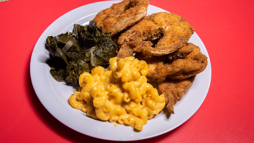 Fatt Bellies BBQ | restaurant | 1241 N Clybourn Ave, Chicago, IL 60610, USA | 3122852764 OR +1 312-285-2764