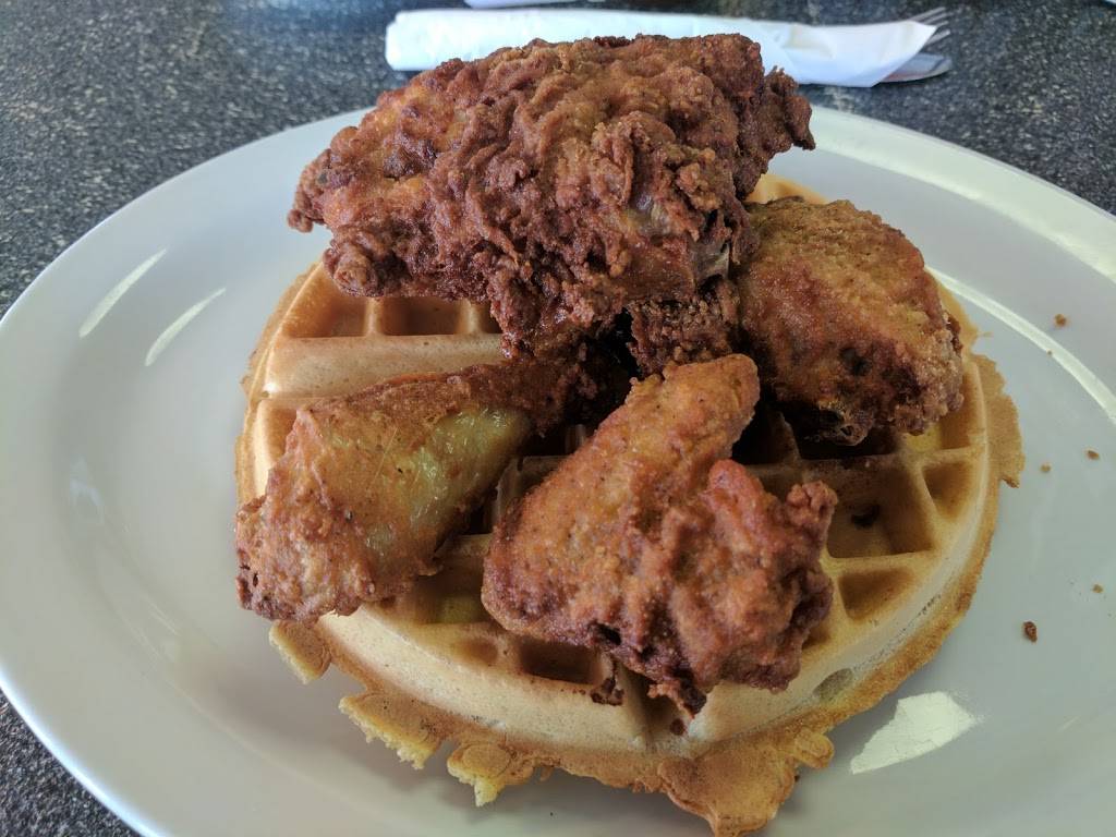 America Waffles | restaurant | 1540 E March Ln # B5, Stockton, CA 95210, USA | 2099511175 OR +1 209-951-1175