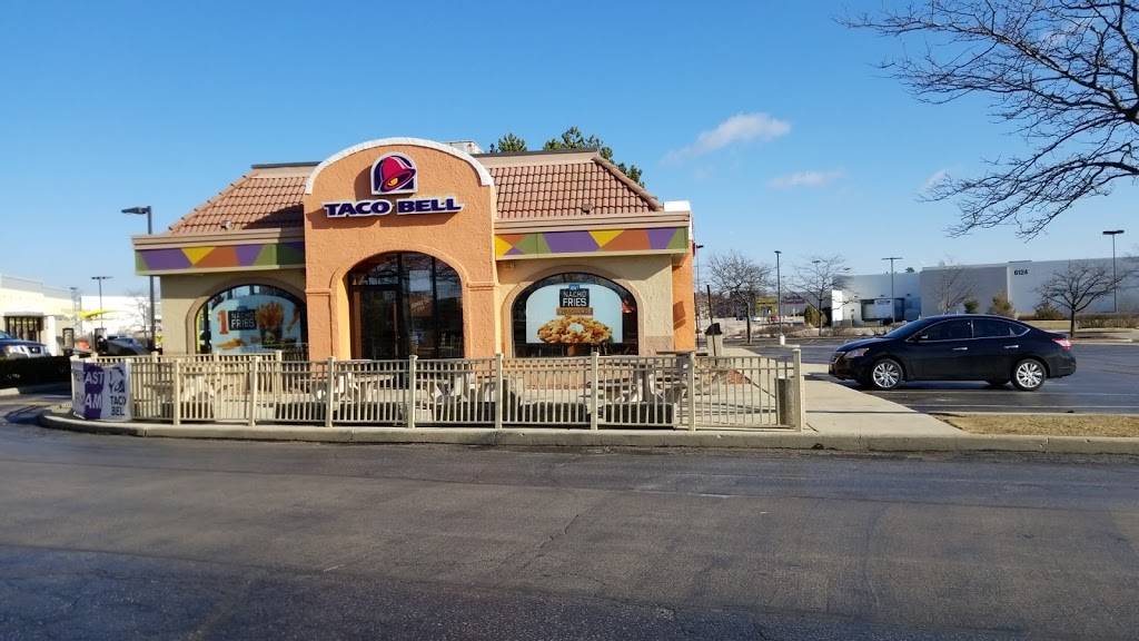 Taco Bell | meal takeaway | 6360 Grand Ave, Gurnee, IL 60031, USA | 8478550190 OR +1 847-855-0190