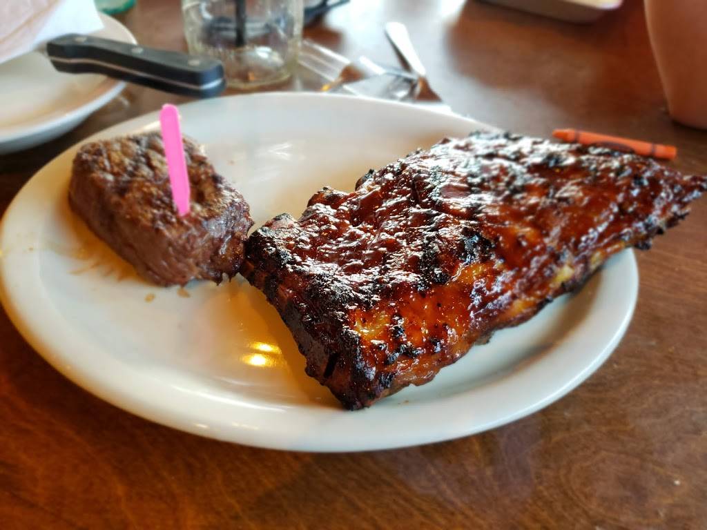 Logans Roadhouse | restaurant | 65 Wilderness Trail, Hamburg, PA 19526, USA | 6105622055 OR +1 610-562-2055