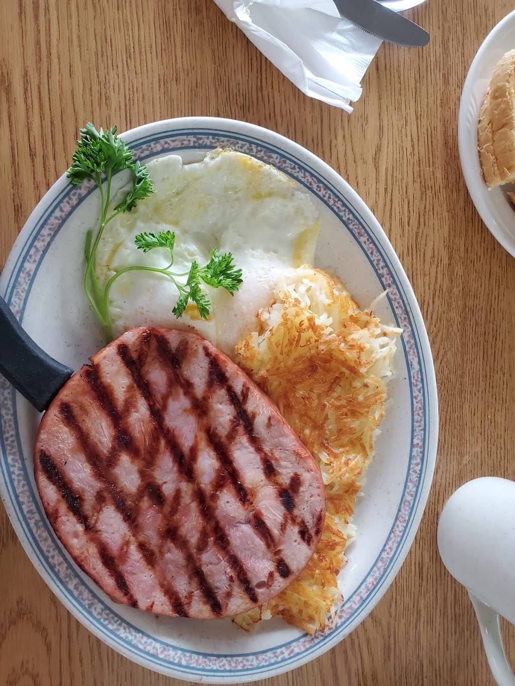 Almost Home | Restaurant and Steak House | restaurant | 3310 Market St NE, Salem, OR 97301, USA | 5033780100 OR +1 503-378-0100