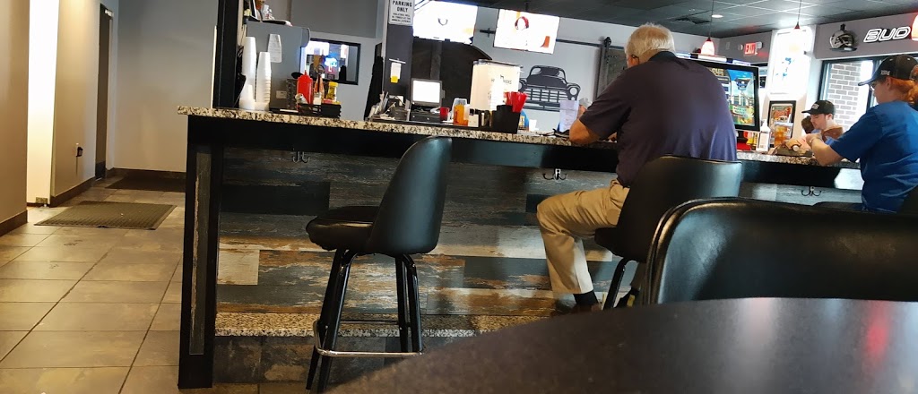 Judys Place | restaurant | 3977 Government Blvd, Mobile, AL 36693, USA | 2516654547 OR +1 251-665-4547