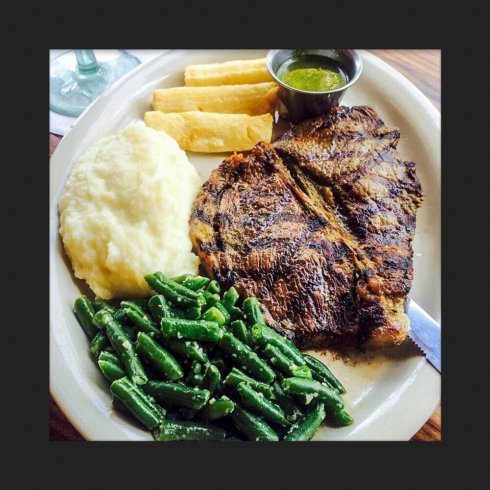 Casa Colombia | restaurant | 2409 E 7th St, Austin, TX 78702, USA | 5124959425 OR +1 512-495-9425