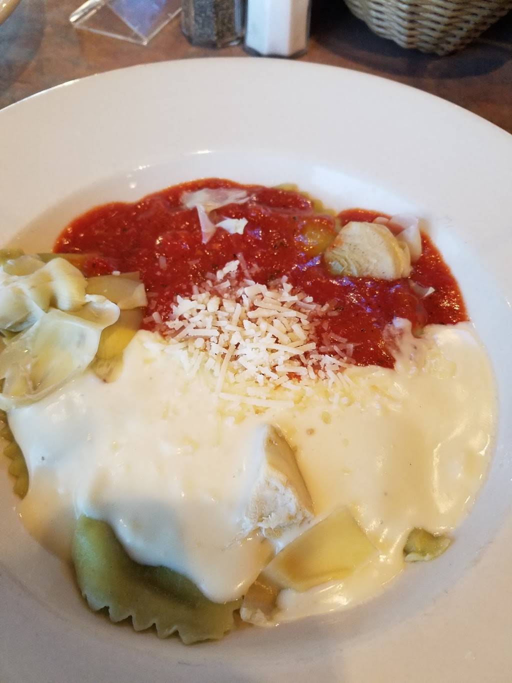 Strings Italian Cafe | restaurant | 1900 Douglas Blvd G, Roseville, CA 95661, USA | 9167842888 OR +1 916-784-2888