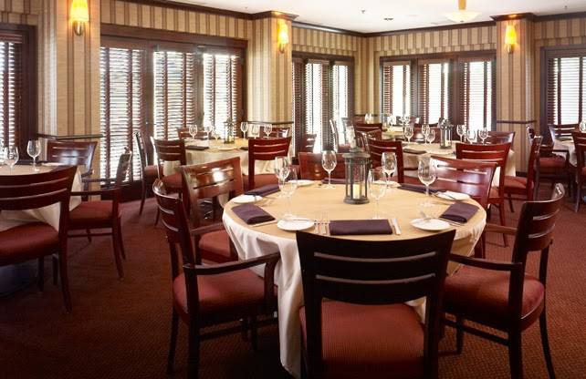 Parkers Restaurant & Bar | restaurant | 1000 31st St, Downers Grove, IL 60515, USA | 6309605700 OR +1 630-960-5700