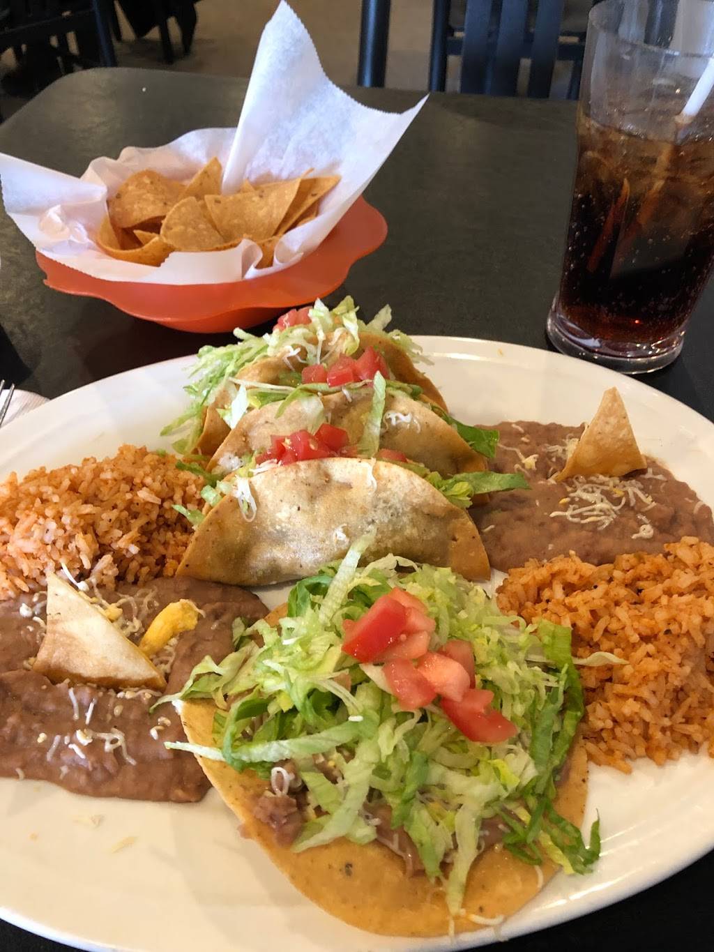 Mexicali And More | restaurant | 2608 E Grand River Ave, Howell, MI 48843, USA | 5176187365 OR +1 517-618-7365