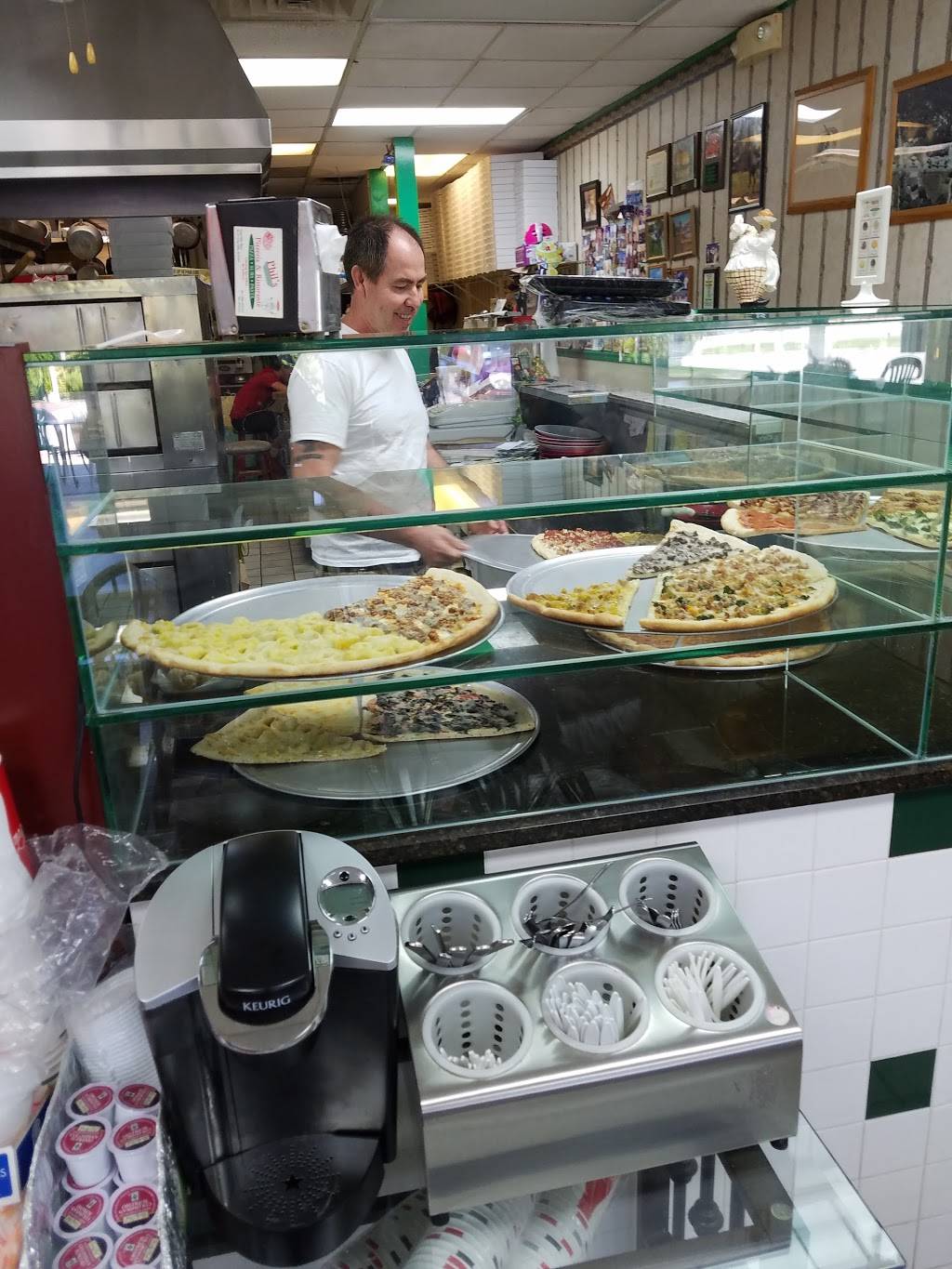 Phils Pizza Restaurant | restaurant | 67 E. Mill Rd, Plaza, Long Valley, NJ 07853, USA | 9088764415 OR +1 908-876-4415