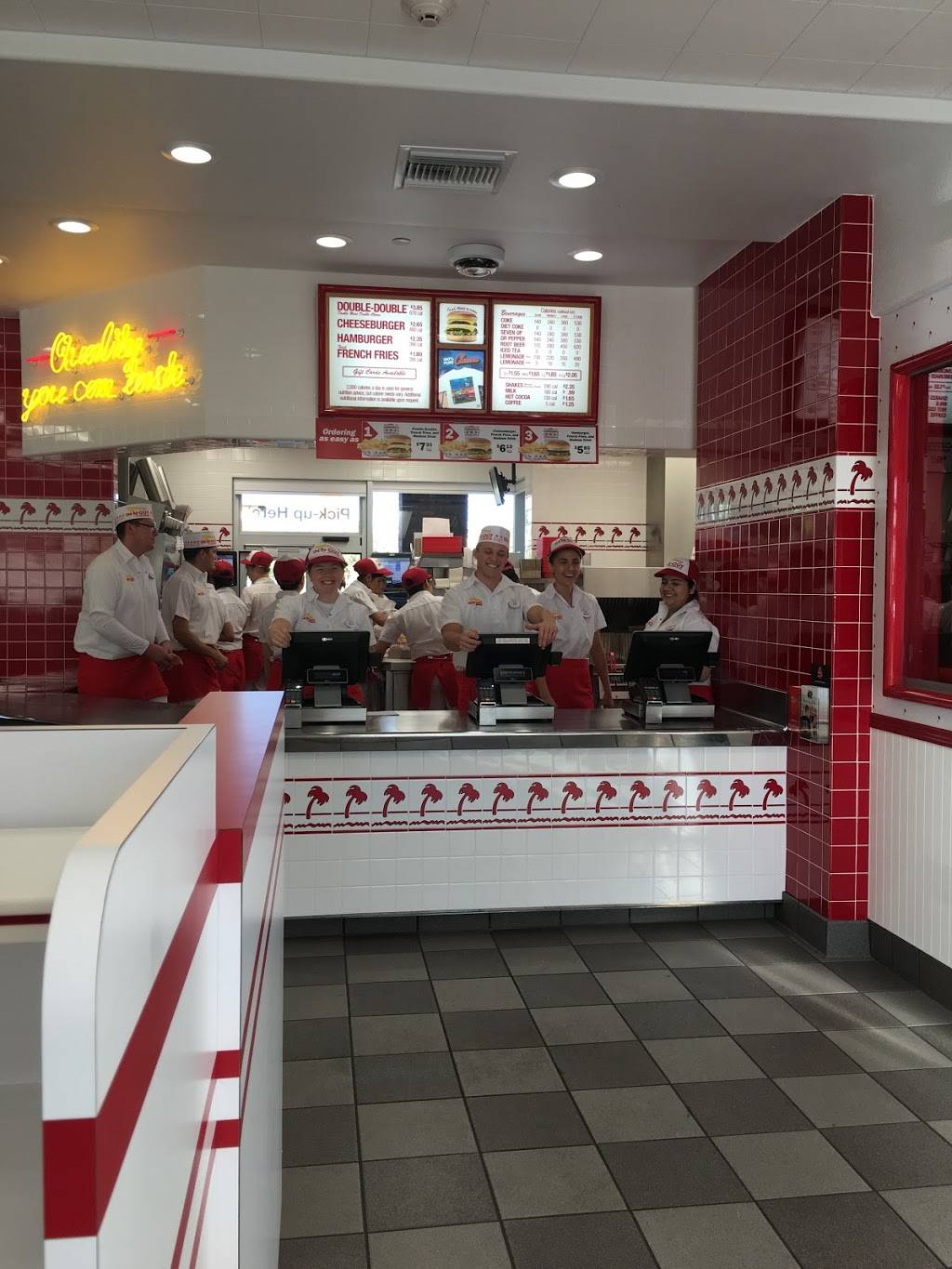 In-N-Out Burger | restaurant | 14321 W Bell Rd, Surprise, AZ 85374, USA | 8007861000 OR +1 800-786-1000