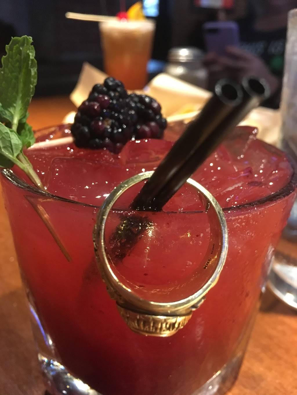 The Pub Fountains | night club | 12720 Southwest Fwy, Stafford, TX 77477, USA | 2812779333 OR +1 281-277-9333