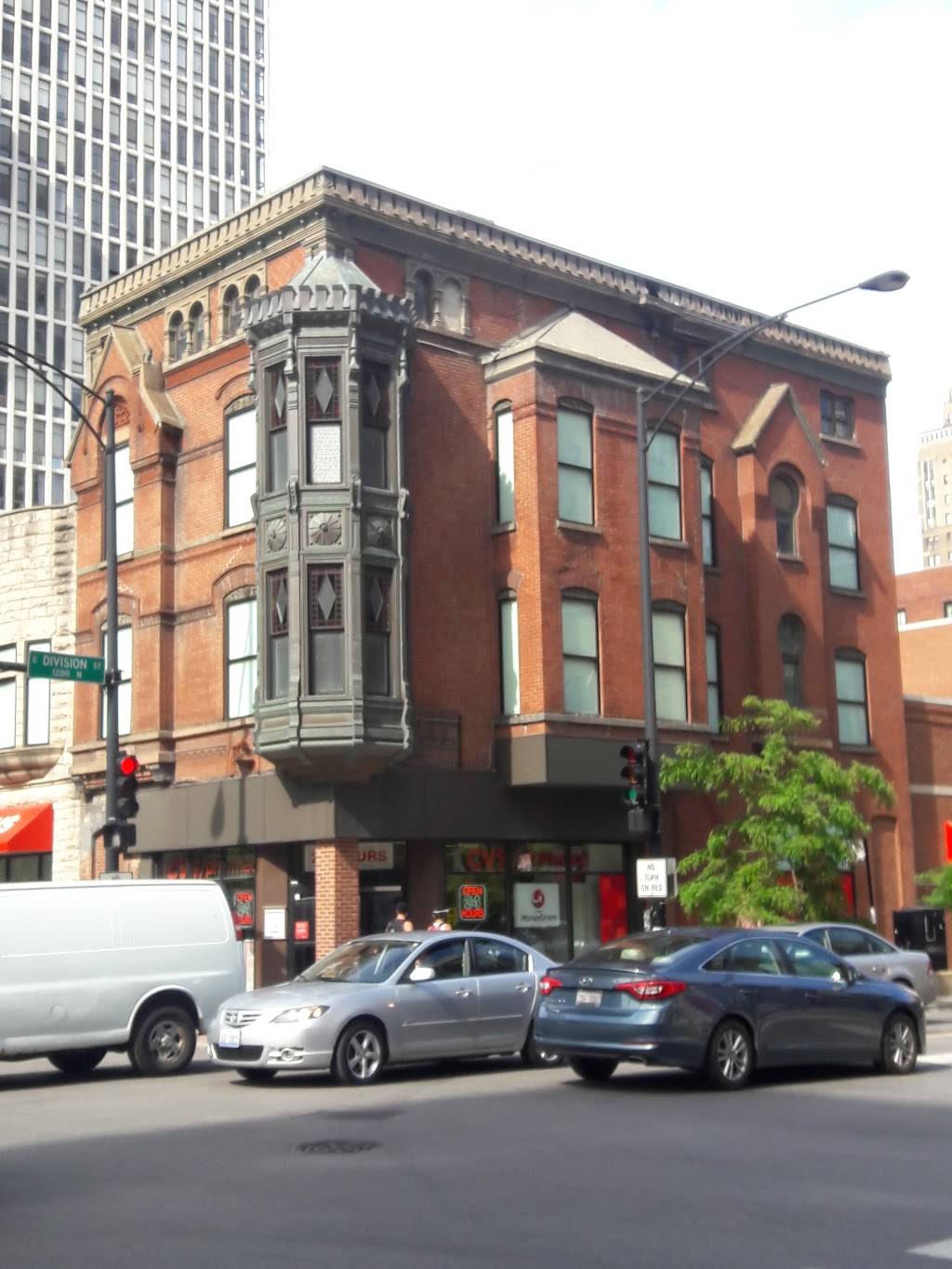 Chipotle Mexican Grill | restaurant | 1166 N State St, Chicago, IL 60610, USA | 3126548637 OR +1 312-654-8637