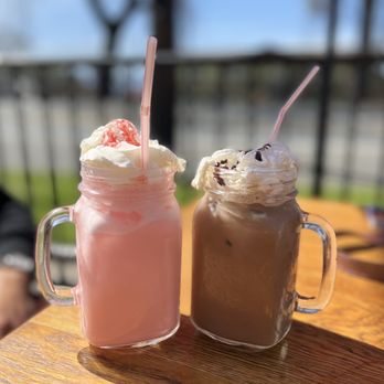 Lucerne Euro Market & Bistro | restaurant | 6260 E Hwy 20, Lucerne, CA 95458, United States | 7075609120 OR +1 707-560-9120