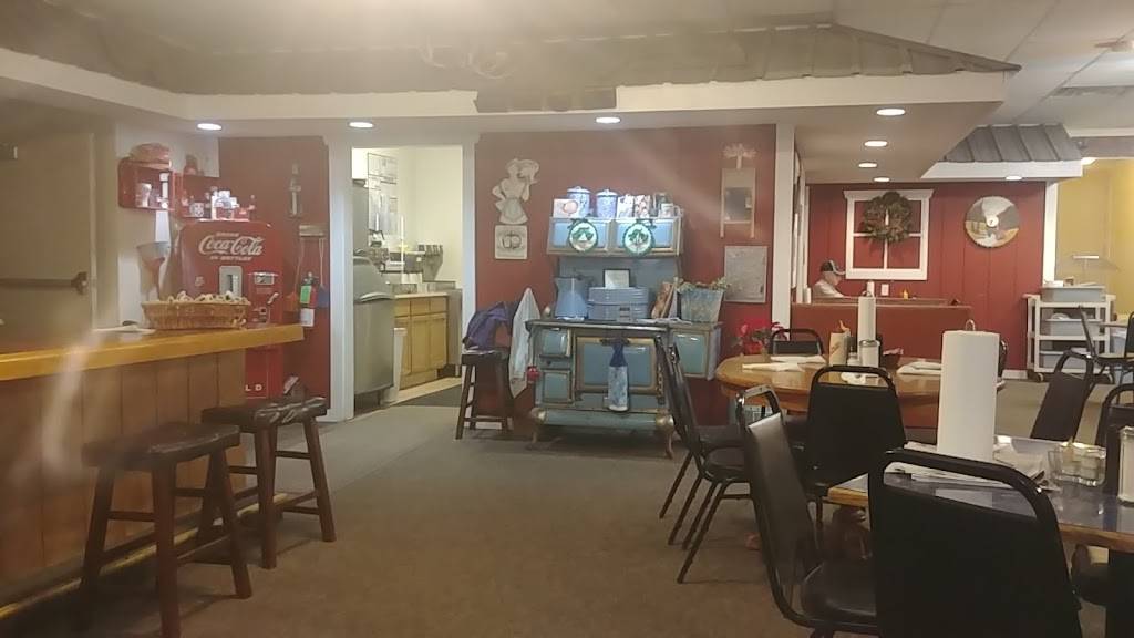 Normas North Star Cafe | restaurant | 211 E Court St, Jacksonville, IL 62650, USA | 2172456037 OR +1 217-245-6037