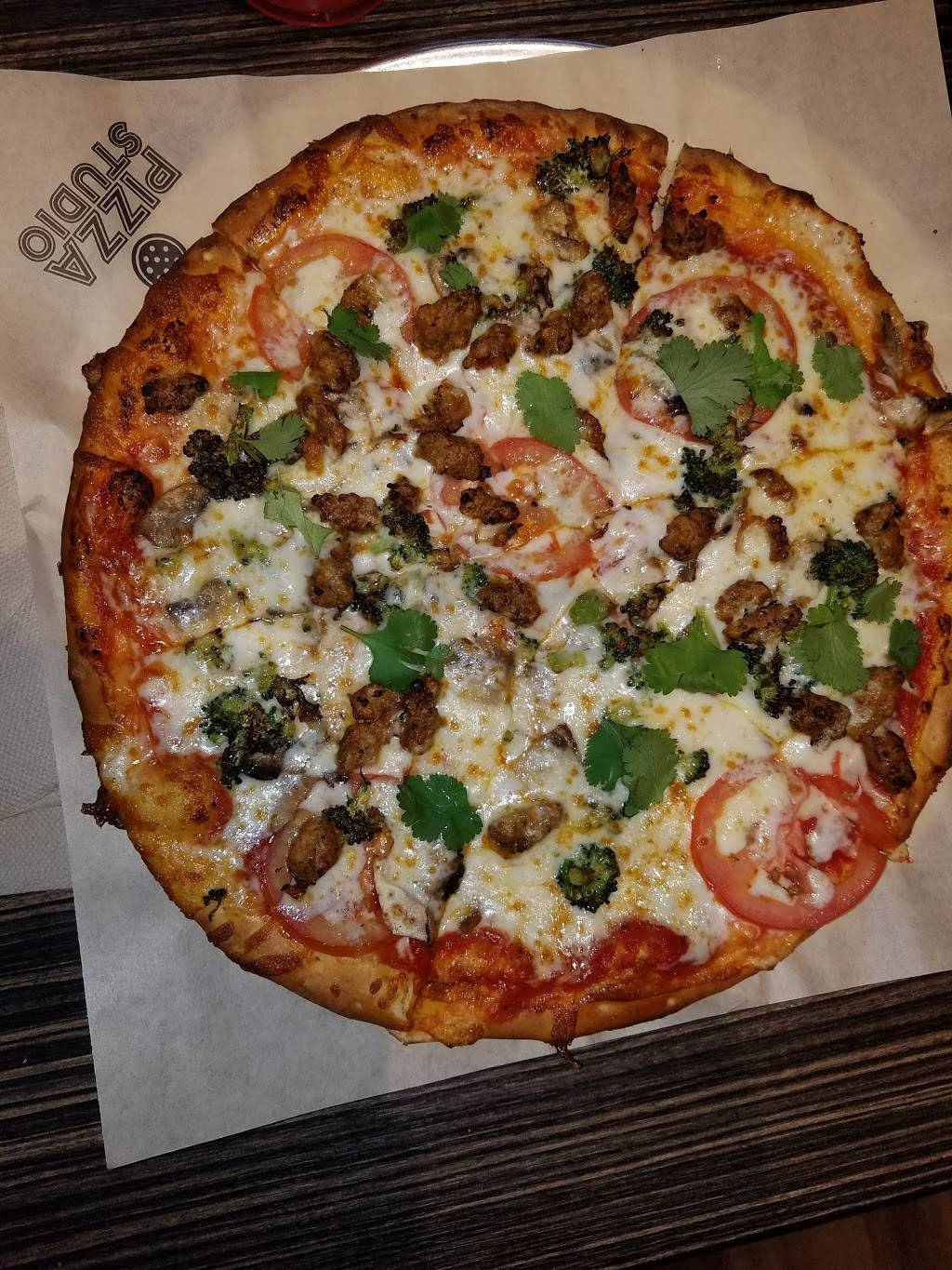 Pizza Studio | restaurant | 528 Gateway Dr, Brooklyn, NY 11239, USA | 7189641101 OR +1 718-964-1101