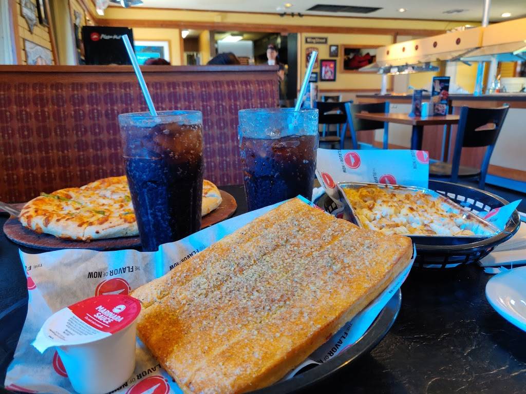 Pizza Hut | meal takeaway | 29483 Plymouth Rd, Livonia, MI 48150, USA | 7347448070 OR +1 734-744-8070