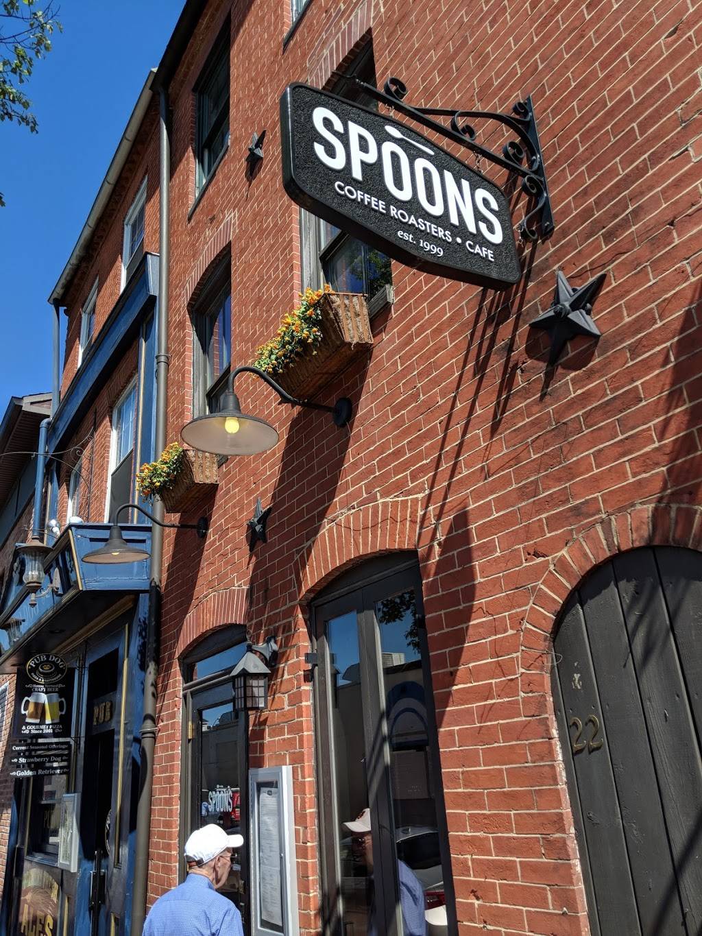 Spoons | cafe | 24 E Cross St, Baltimore, MD 21230, USA | 4105398395 OR +1 410-539-8395