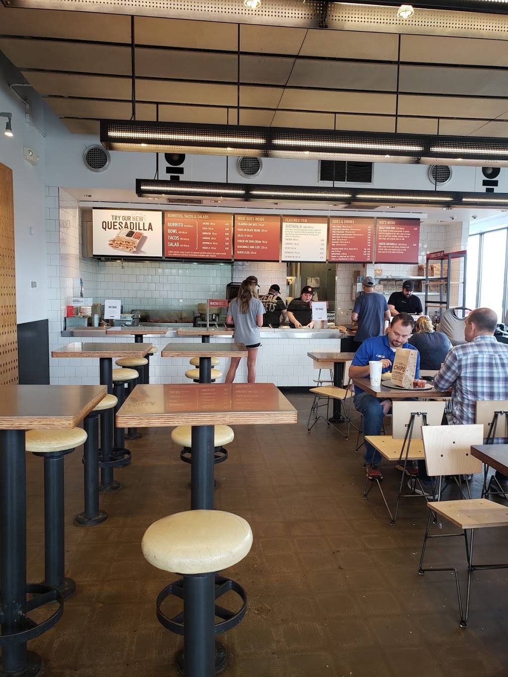 Chipotle Mexican Grill | restaurant | 990 High St Ste C, Wadsworth, OH 44281, USA | 3303345812 OR +1 330-334-5812