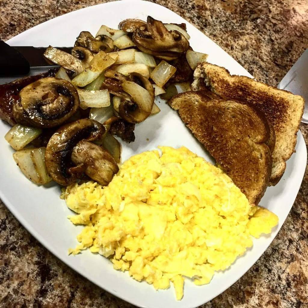 Mick & Shirlys Catering And Cafe | restaurant | 741 Upson St, Akron, OH 44305, USA | 3306899175 OR +1 330-689-9175