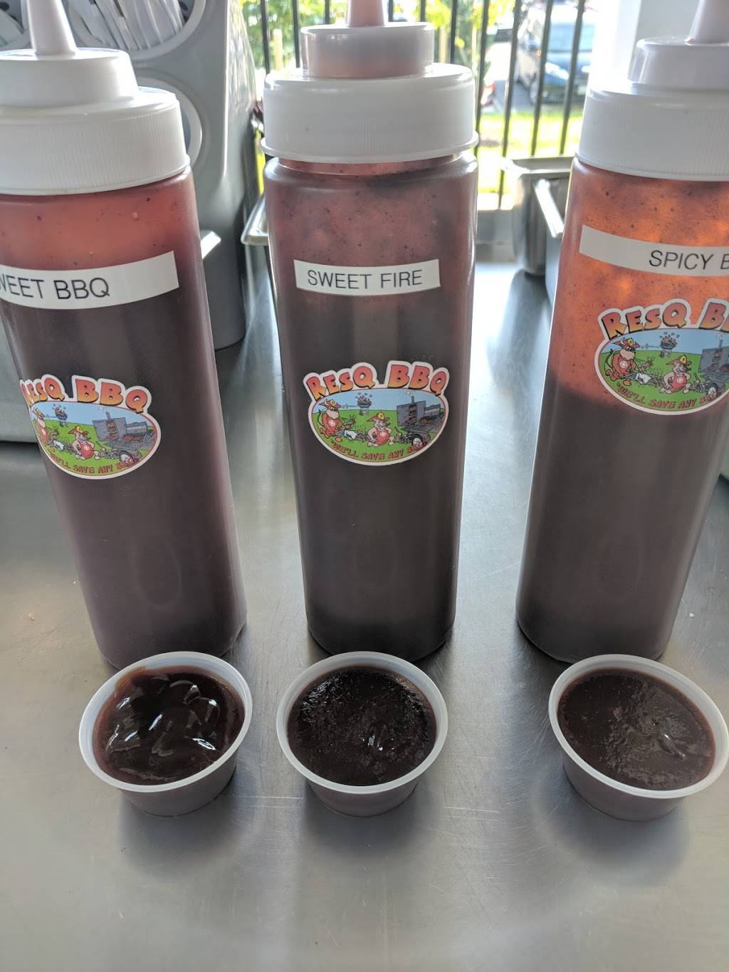 ResQ Grille & ResQ BBQ Catering | restaurant | 19623 Evergreen Mills Rd, Leesburg, VA 20175, USA | 7038013775 OR +1 703-801-3775